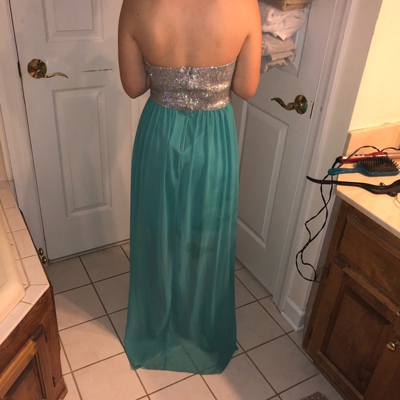 Prom dress - Picture 3 of 3
